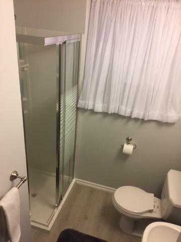 Newly Renovated Basement Suite! Lethbridge Exterior foto